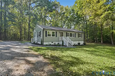 15227 Horseshoe Bridge Rd, Doswell, VA 23047