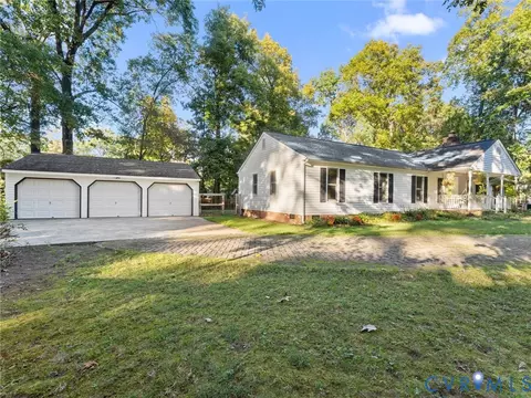 8216 Georgie Ct, Mechanicsville, VA 23116