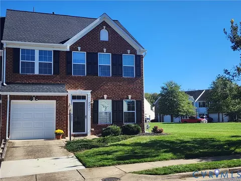 9031 Annex Ln, Mechanicsville, VA 23116
