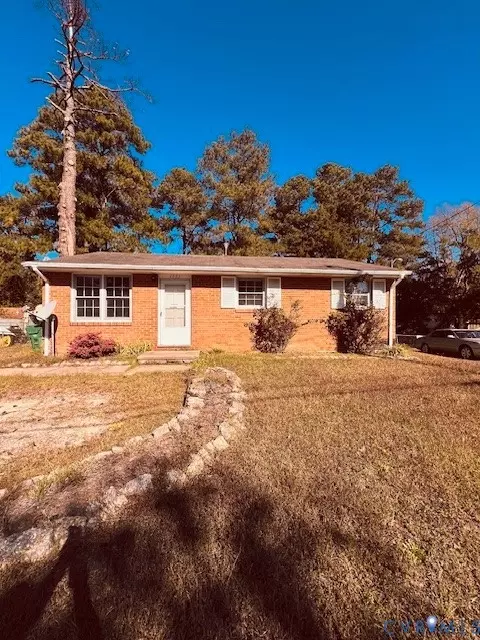 1525 Circle Dr, Petersburg, VA 23803