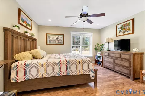 Bedroom - 3820 Upshaw Rd, Aylett, VA 23009 photo 4 of 7