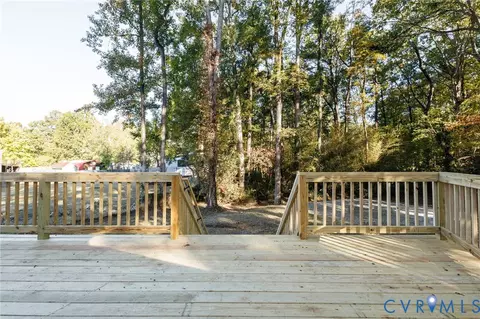 Exterior - 11110 Alanthus Rd, Midlothian, VA 23112 photo 6 of 11