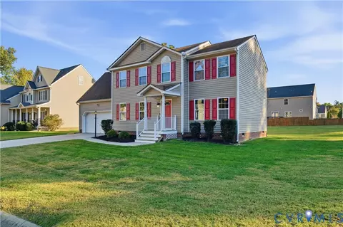 Exterior - 4023 Evelake Rd, North Chesterfield, VA 23237 photo 3 of 7