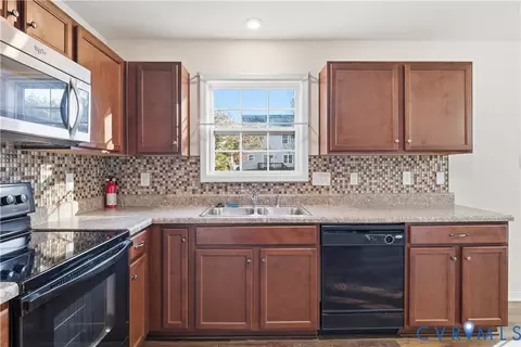 Kitchen - 4023 Evelake Rd, North Chesterfield, VA 23237 photo 1 of 2