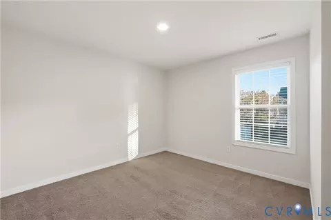Bedroom - 4023 Evelake Rd, North Chesterfield, VA 23237 photo 3 of 6