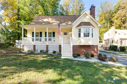 7111 Velvet Antler Dr, Midlothian, VA 23112