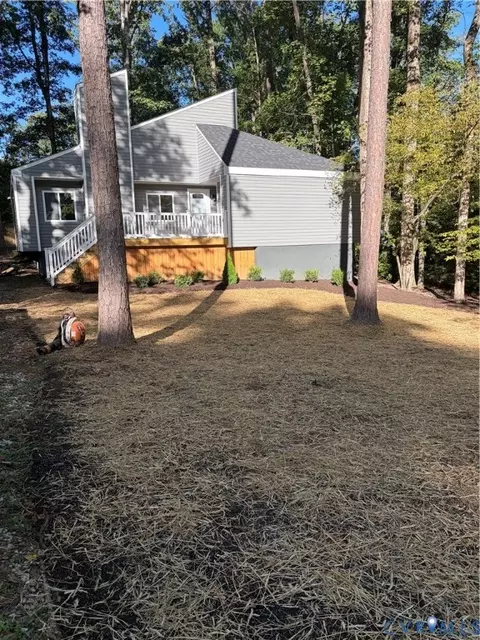 604 Spirea Ct, North Chesterfield, VA 23236
