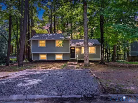 2703 Sutters Mill Ct, Midlothian, VA 23112
