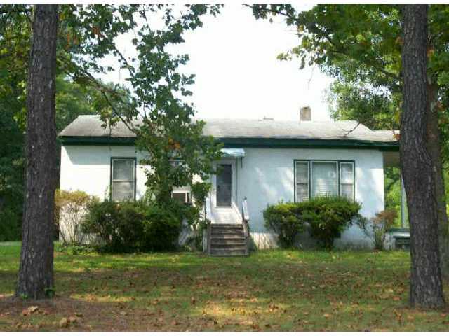 1808 Birdsong Rd, Petersburg, VA 23805 photo 1
