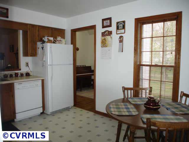 14604 Mill Spring Dr, Midlothian, VA 23112 photo 2