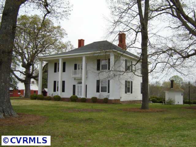 5572 S Hill Rd, Kenbridge, VA 23944 photo 1