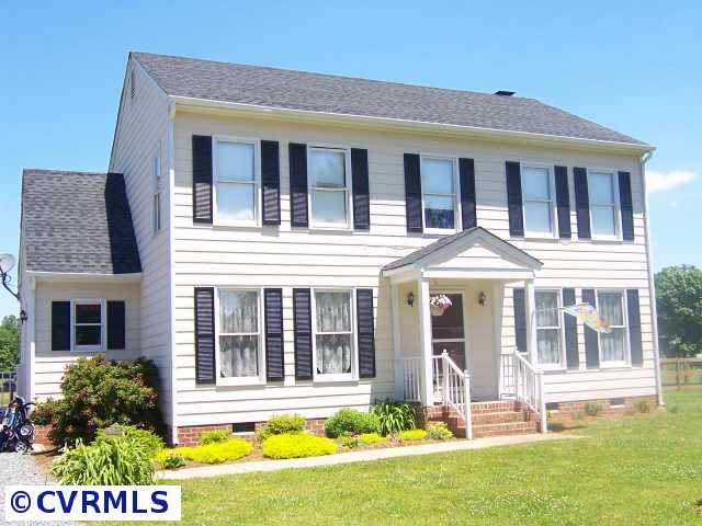 5722 Ridgewood Dr, New Kent, VA 23124 photo 1