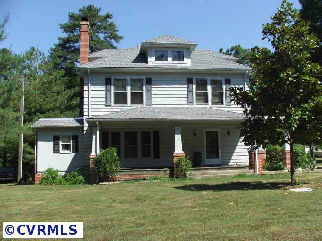 2202 Springston Rd, Wilsons, VA 23894 photo 1