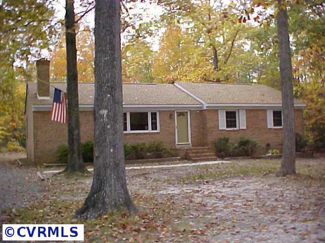 401 Cherry Hill Cir, Aylett, VA 23009 photo 1