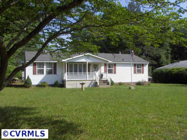 748 Riverside Dr, Lanexa, VA 23089 photo 1