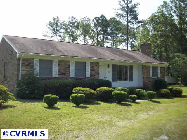 9213 Dabney Dr, Sutherland, VA 23885 photo 1