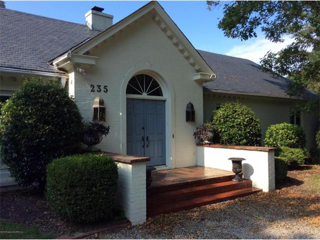 235 E Queens Dr, Williamsburg, VA 23185 photo 1