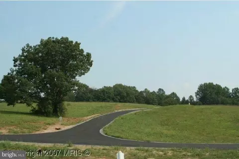Fieldcrest Ct, Aroda, VA 22709
