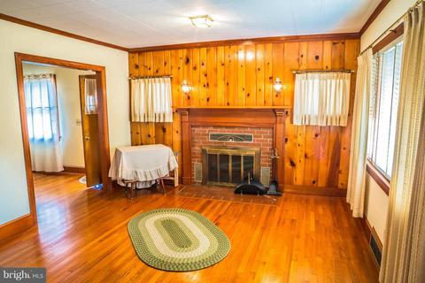 915 Fodderstack, Flint Hill, VA 22627 photo 12
