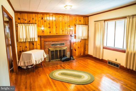 915 Fodderstack, Flint Hill, VA 22627 photo 11