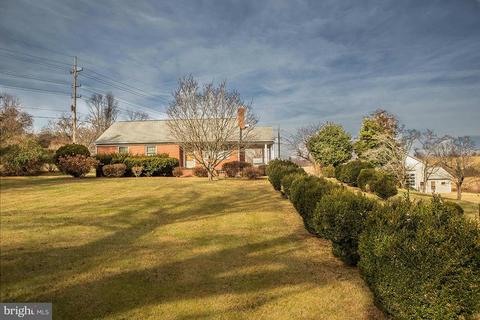 915 Fodderstack, Flint Hill, VA 22627 photo 4