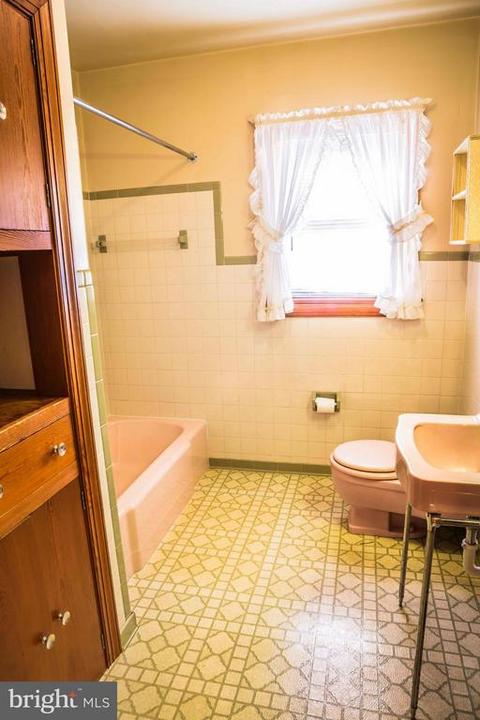 915 Fodderstack, Flint Hill, VA 22627 photo 13
