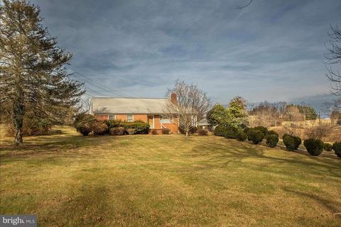 915 Fodderstack, Flint Hill, VA 22627 photo 3