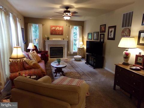 398 Singleton Cir, Warrenton, VA 20186 photo 13