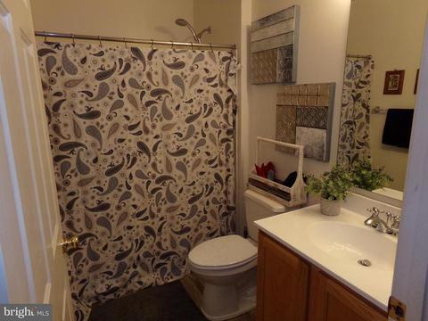 398 Singleton Cir, Warrenton, VA 20186 photo 18