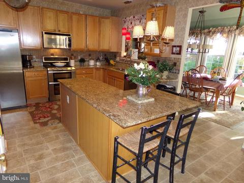 398 Singleton Cir, Warrenton, VA 20186 photo 9