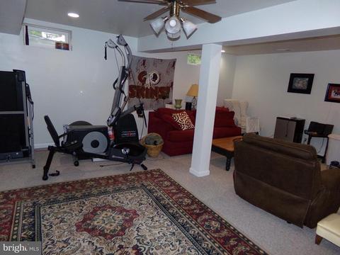 398 Singleton Cir, Warrenton, VA 20186 photo 23