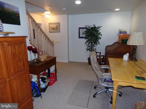 398 Singleton Cir, Warrenton, VA 20186 photo 24
