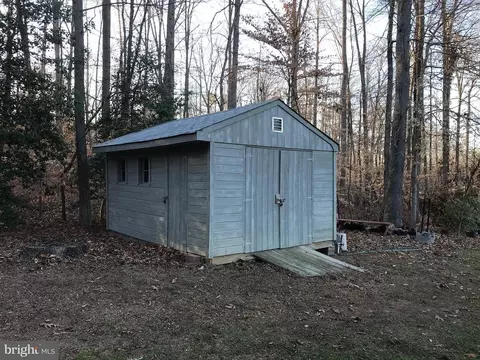245 Busbees Point Rd, Bumpass, VA 23024 photo 7