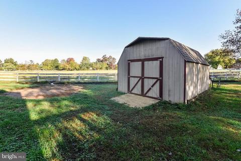 8560 Megs Dr, Marshall, VA 20115 photo 6