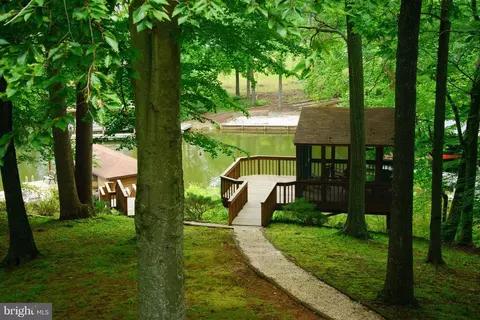 570 Retreat Rd, Bumpass, VA 23024 photo 4