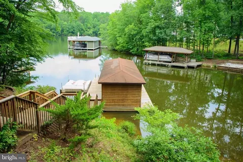 570 Retreat Rd, Bumpass, VA 23024 photo 6