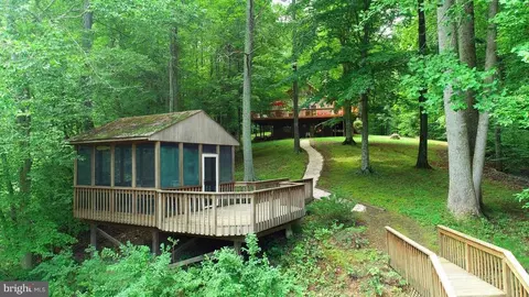 570 Retreat Rd, Bumpass, VA 23024 photo 3