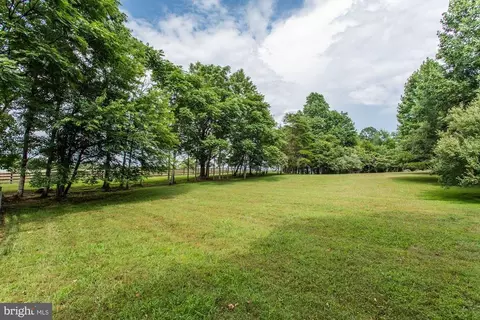 10120 Brown Moore Ln, Marshall, VA 20115 photo 23