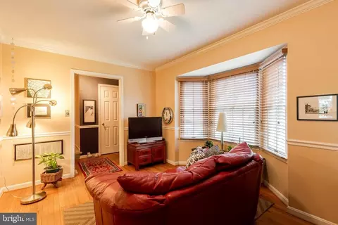 263 Fairfield Dr, Warrenton, VA 20186 photo 5