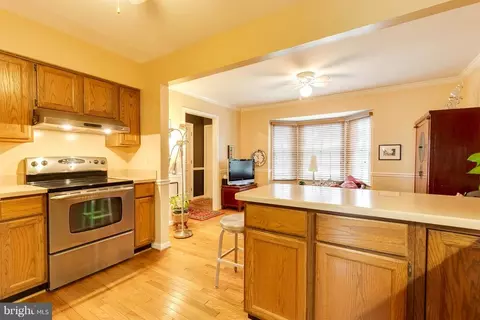 263 Fairfield Dr, Warrenton, VA 20186 photo 4