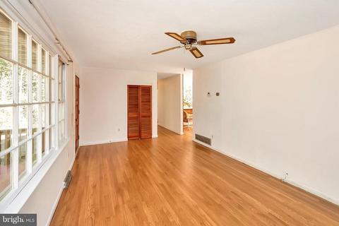 9215 Lake Daniel Rd, Marshall, VA 20115 photo 13