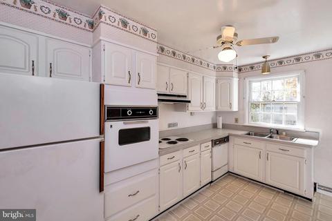 9215 Lake Daniel Rd, Marshall, VA 20115 photo 18