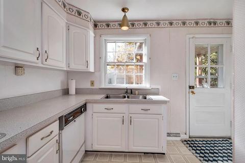 9215 Lake Daniel Rd, Marshall, VA 20115 photo 19