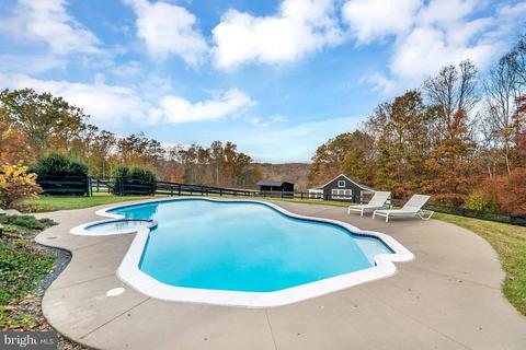 9692 Ridge View Dr, Marshall, VA 20115 photo 22