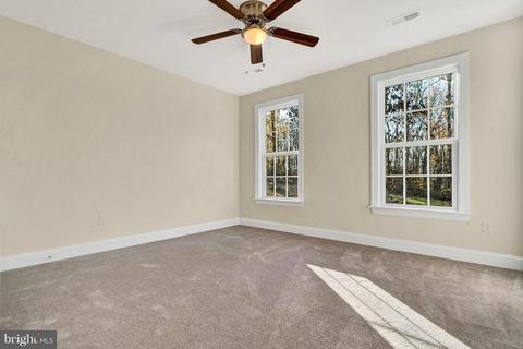 10527 Bears Den Rd, Marshall, VA 20115 photo 23