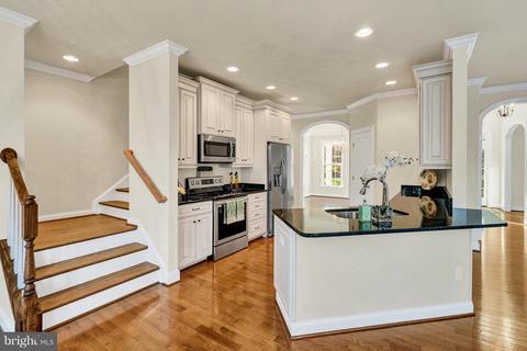 10527 Bears Den Rd, Marshall, VA 20115 photo 13