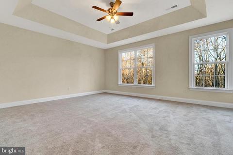 10527 Bears Den Rd, Marshall, VA 20115 photo 17