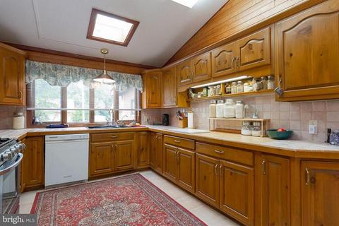 29199 Quarter Moon Ln, Rhoadesville, VA 22542 photo 7
