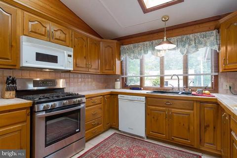 29199 Quarter Moon Ln, Rhoadesville, VA 22542 photo 8