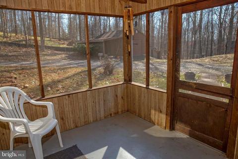 4454 Scotts Rd, Marshall, VA 20115 photo 16